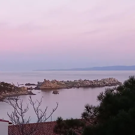Giulia Sea View *